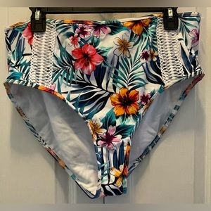 NWOT Time and True swim bottoms multi colored, LG 12/14
